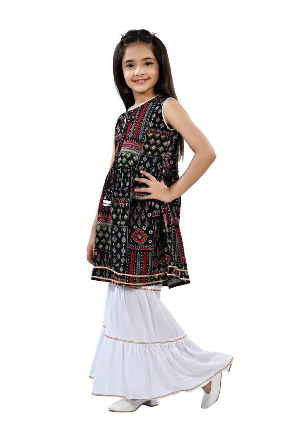 Girl's Printed Kurti And Sharara Set - Image 2