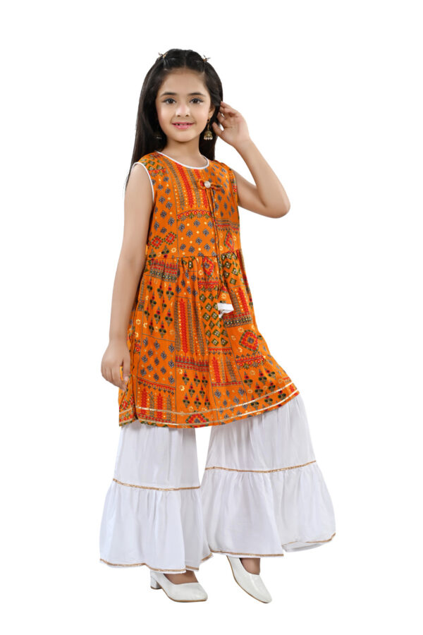 Girl's Printed Kurti And Sharara Set - Image 2