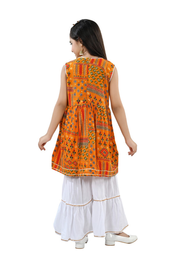 Girl's Printed Kurti And Sharara Set - Image 3